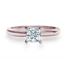 公主方形切割钻石订婚戒指