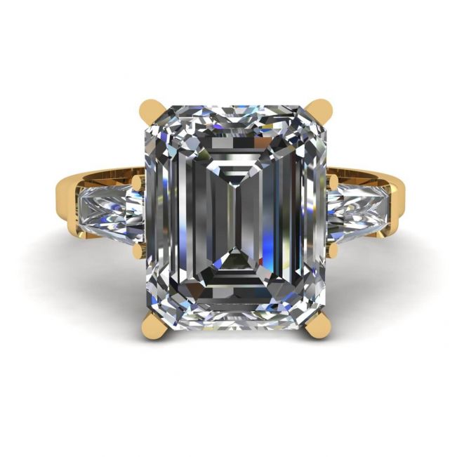 三石祖母绿和长方形钻石订婚戒指黄金