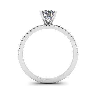 经典圆形钻石戒指，薄边密镶白金 - 照片 1