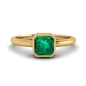 18K 金时尚方形祖母绿戒指